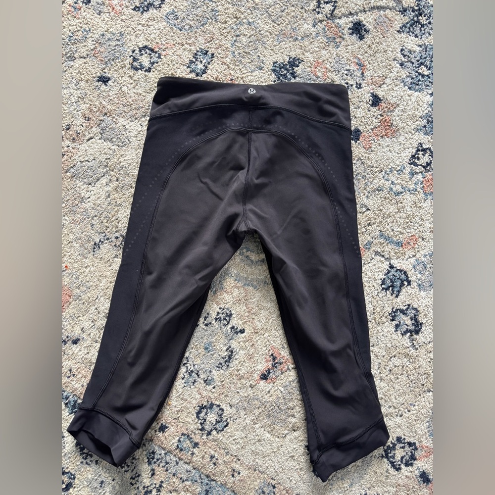 Lululemon Athletica Black Capris
